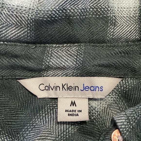 Calvin Klein size Medium plaid button up - Picture 2 of 3